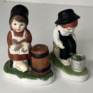 Trippies Inc 1989 Boy & Girl Ceramic Figurines Boy Fishing & Girl 3.5" taiwan